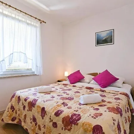Apartment In With Balcony, Wifi 819-8
